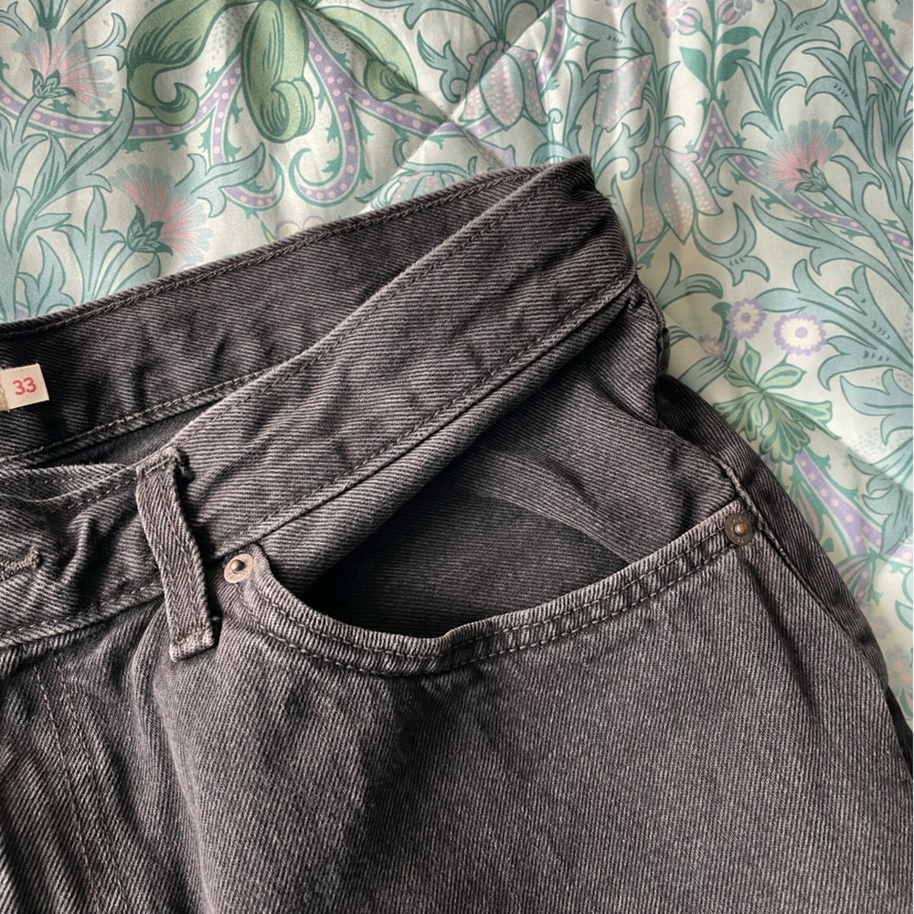 Levi's Women's Black 94 Baggy Straight Leg Jeans - Picture 4 of 8